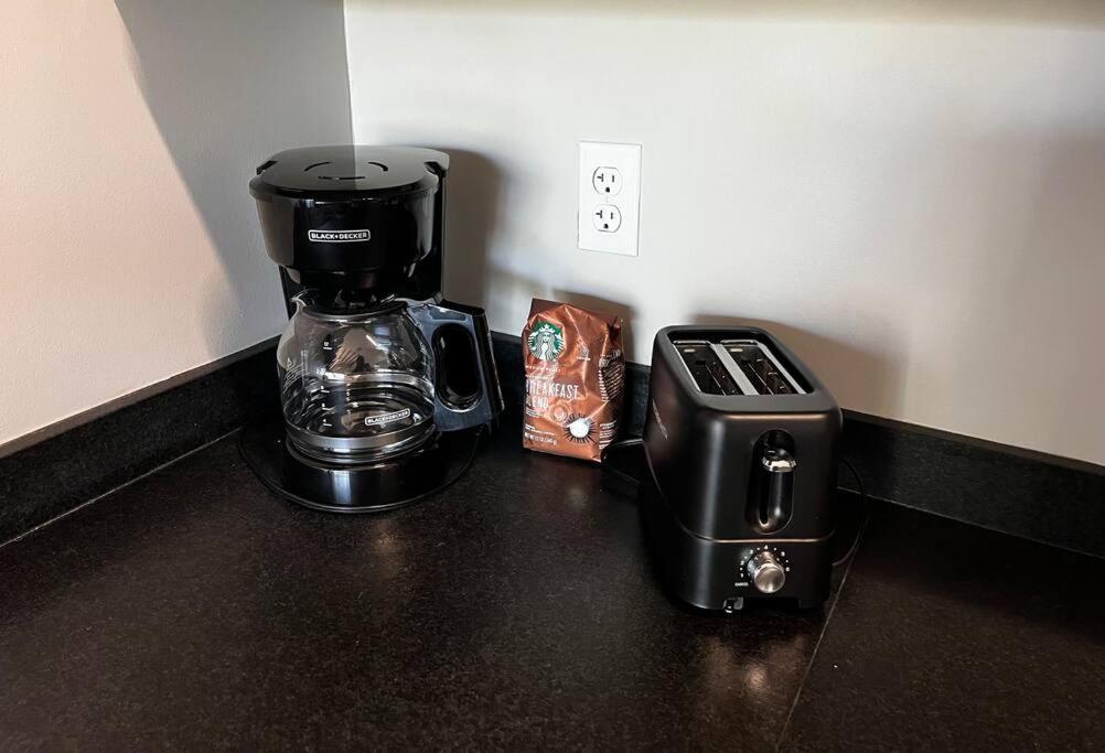 Luxury Condo 2 Bed 2 Bath Near Downtown Kc Kansas City Luaran gambar