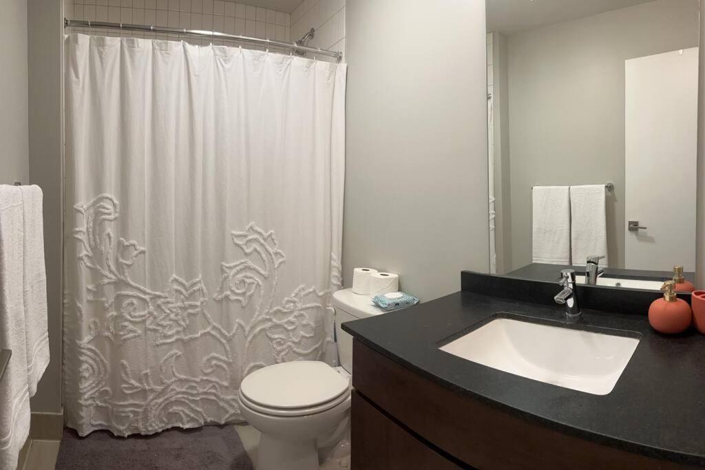 Luxury Condo 2 Bed 2 Bath Near Downtown Kc Kansas City Luaran gambar